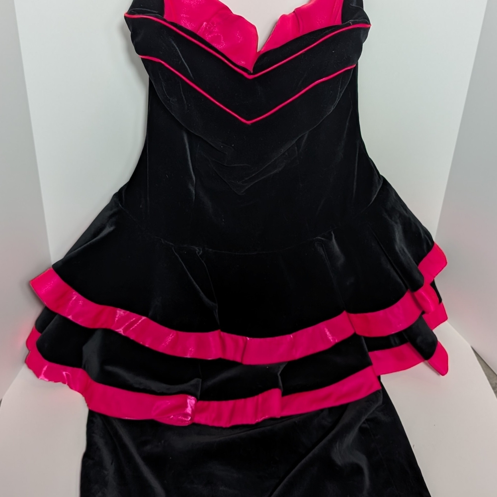 Vintage 1980's Barboglio Christina Jan Size 6 Black Velvet Pink Peplum Dress